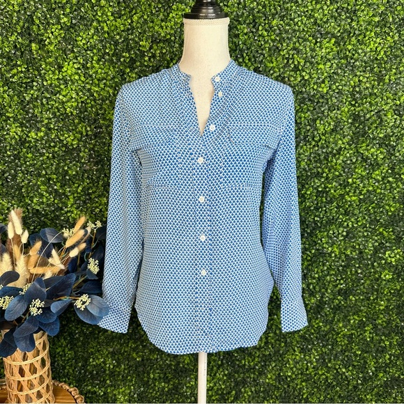 Equipment femme Blue Button Down Shirt with Cuffed Sleeves and Mandarin Collar - Picture 1 of 7